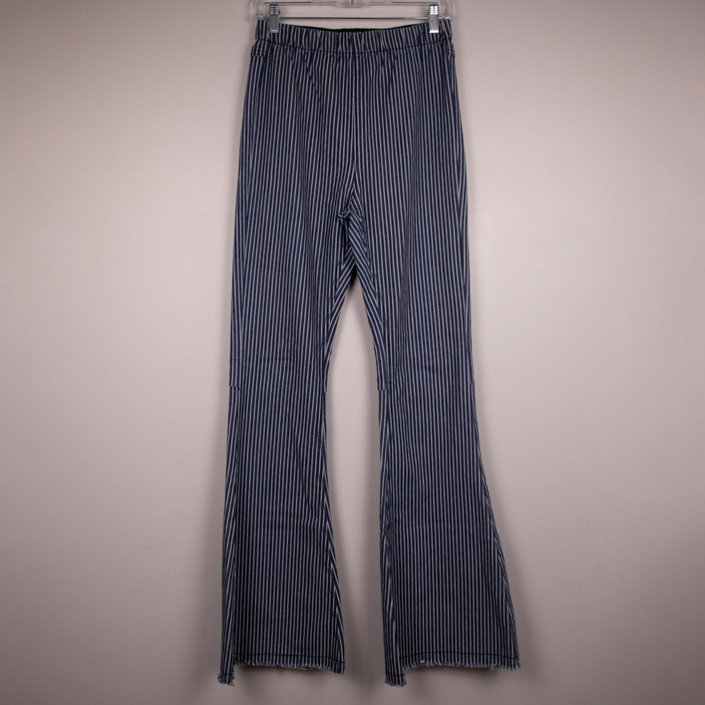 Altar'd State Livingston navy and white stripe high waist flare pull on pants-M